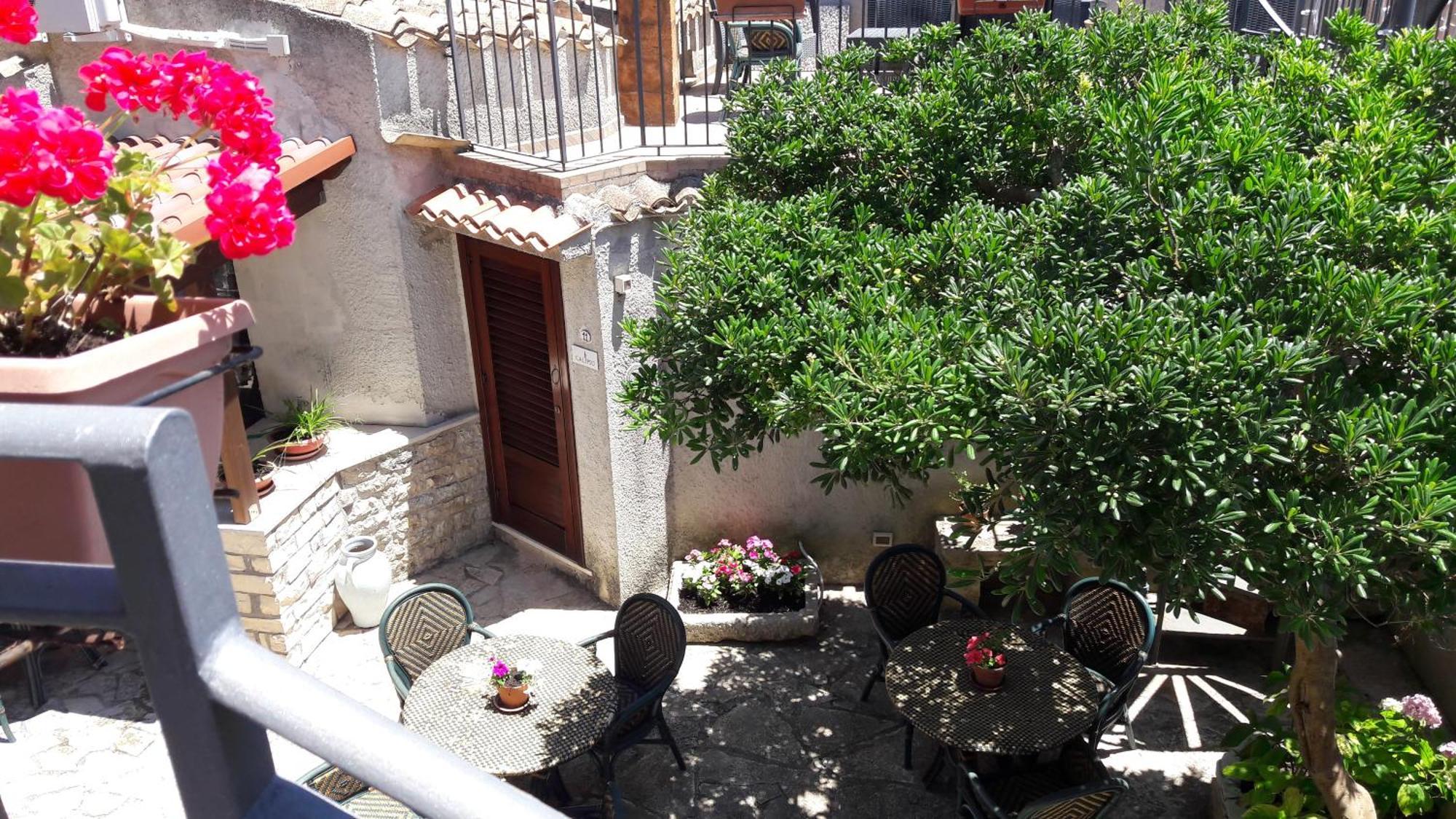 Camere Di Ulisse Ериче Номер фото