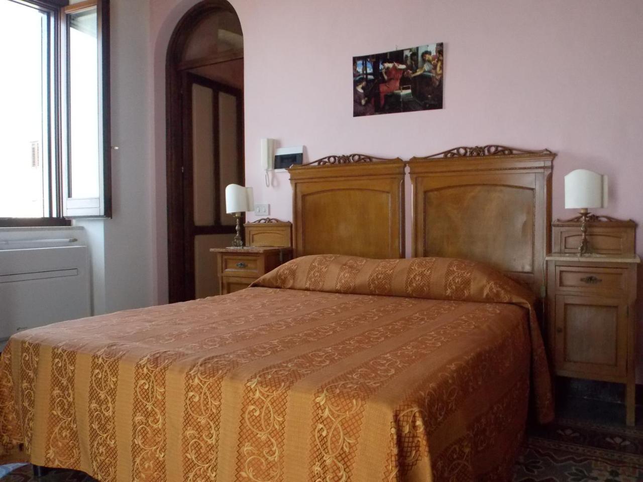 Camere Di Ulisse Ериче Екстер'єр фото