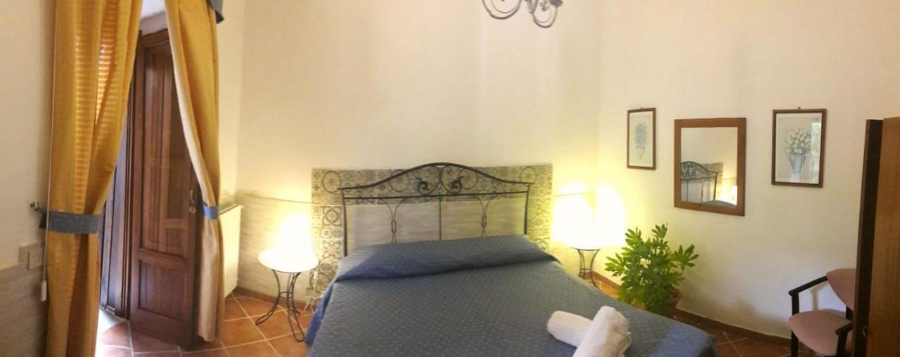 Camere Di Ulisse Ериче Екстер'єр фото