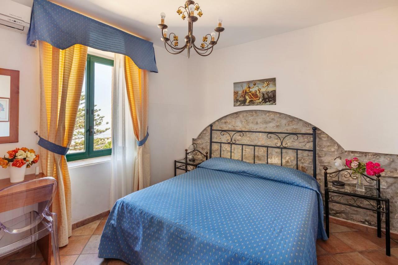 Camere Di Ulisse Ериче Екстер'єр фото