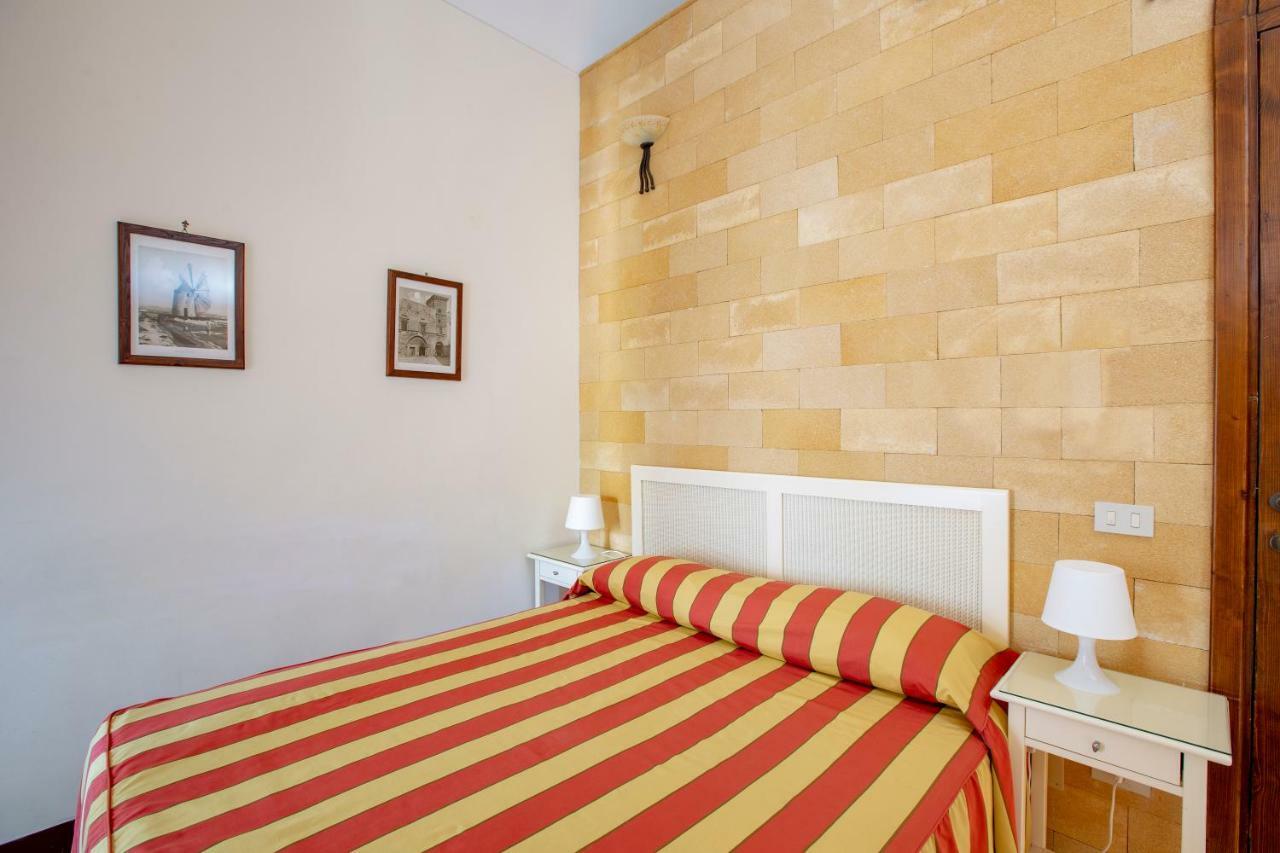 Camere Di Ulisse Ериче Екстер'єр фото